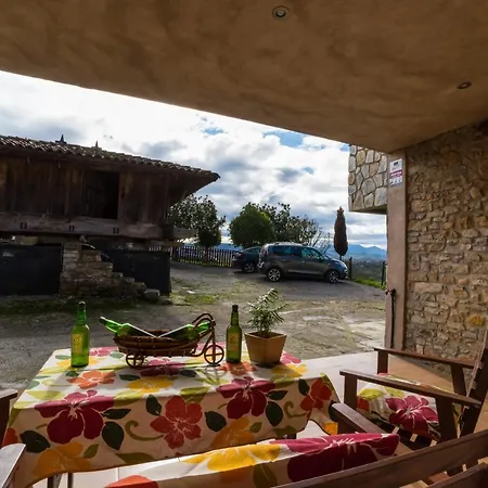 Townhouse. La Casina De Cués. Centro De Asturias Сasa de vacaciones *